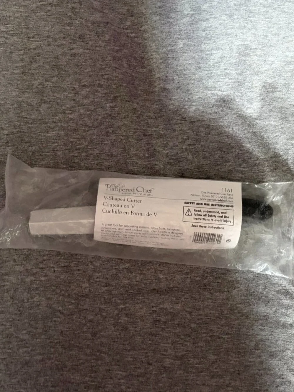 Pampered Chef V Cutter 1161